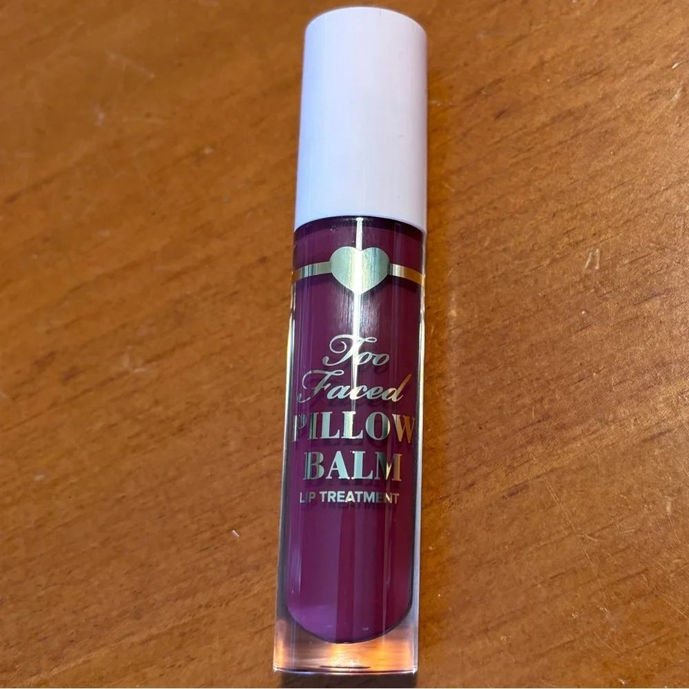 Too Faced Pillow Balm Lip Treatment Berry Jam Kiss